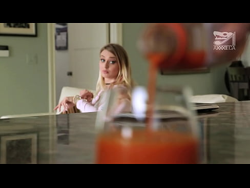 ❤️ Kuuma tyttö isoilla tisseillä ja tiukalla pillulla saa kyrpää luuserilta, mutta hyvin kovaa ❤ Vittu video at fi.mouthporn.ru ❤